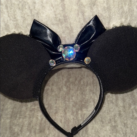 Black Spiked disney inspired Headband - Picture 4 of 4